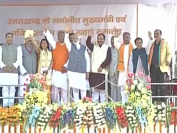 इन नेताओं ने भी ली मंत्रीपद की शपथ