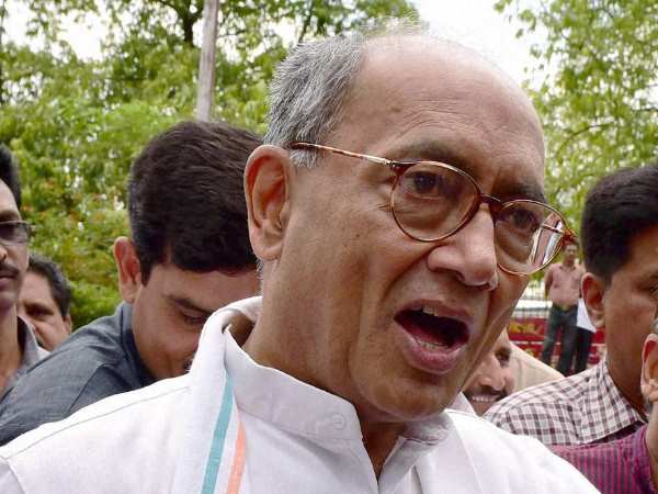 दिग्विजय सिंह बोले, क्या करना है ये फैसला नहीं ले पाते राहुल गांधी दिग्विजय सिंह बोले, क्या करना है ये फैसला नहीं ले पाते राहुल गांधी