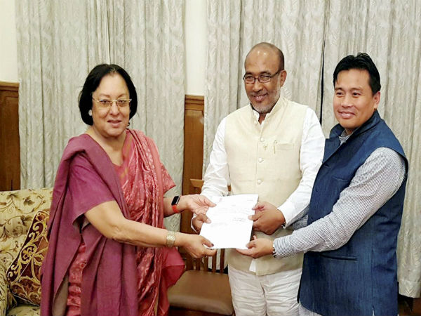 मणिपुर: पहली बार BJP सरकार, बीरेन सिंह ने ली CM पद की शपथ मणिपुर: पहली बार BJP सरकार, बीरेन सिंह ने ली CM पद की शपथ