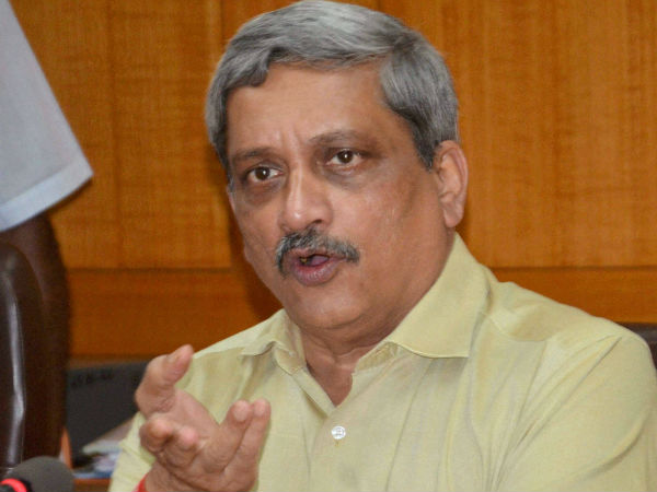 manohar parrikar 'दो आदमी भी दे सकते हैं सुरक्षा, यहां तो हौवा बनाया जाता है'-मनोहर पर्रिकर manohar parrikar 'दो आदमी भी दे सकते हैं सुरक्षा, यहां तो हौवा बनाया जाता है'-मनोहर पर्रिकर