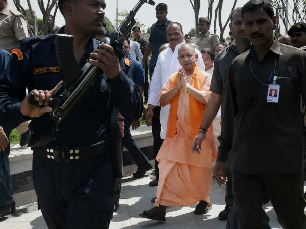 एक्शन में आएं मुख्यमंत्री