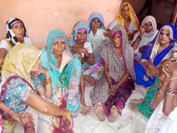 संभल: बारातियों पर गिरा बिजली का तार, दो की मौत, 9 लोग झुलसे संभल: बारातियों पर गिरा बिजली का तार, दो की मौत, 9 लोग झुलसे