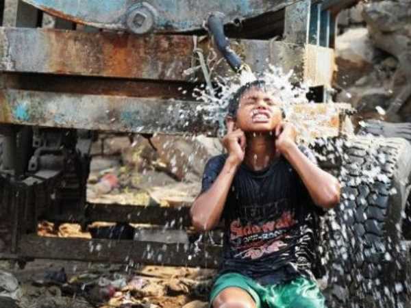 महाराष्ट्र में गर्मी से 10 की मौत, गर्म हवाओं से जन-जीवन प्रभावित महाराष्ट्र में गर्मी से 10 की मौत, गर्म हवाओं से जन-जीवन प्रभावित
