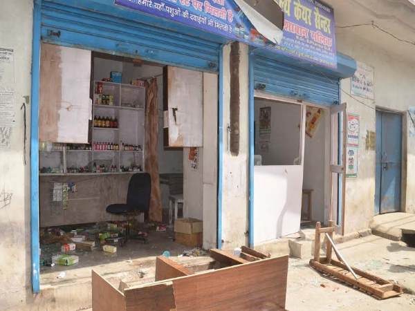 PICS: कैसे भड़का सहारनपुर का बवाल, आगजनी और तोड़फोड़ पर क्यों आमादा हुए उपद्रवी? PICS: कैसे भड़का सहारनपुर का बवाल, आगजनी और तोड़फोड़ पर क्यों आमादा हुए उपद्रवी?