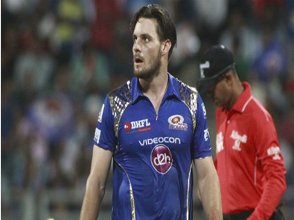 IPL: सबसे ज्यादा चौके-छक्के खा चुका है मुंबई का ये तेज गेंदबाज IPL: सबसे ज्यादा चौके-छक्के खा चुका है मुंबई का ये तेज गेंदबाज