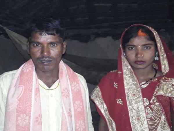 लड़की ने मंदिर जाकर की शादी