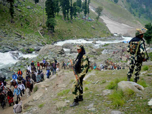 बस में सफर कर रहे यात्रियों की सूची