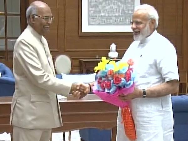 कोविंद के मुकाबले में मीरा कुमार