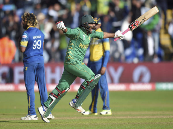 INDvPAK: धोनी के लिए चैंपियंस ट्रॉफी जीतना चाहता है पाक कप्तान INDvPAK: धोनी के लिए चैंपियंस ट्रॉफी जीतना चाहता है पाक कप्तान