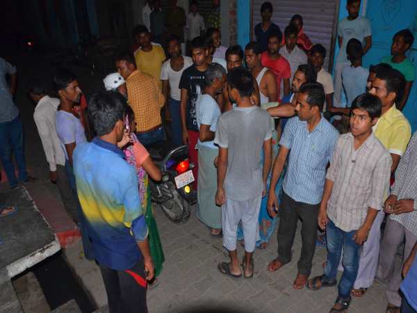 लव मैरिज के बाद लड़की के मामा को आया गुस्सा, तीन थानों की पुलिस पहुंची रोकने लव मैरिज के बाद लड़की के मामा को आया गुस्सा, तीन थानों की पुलिस पहुंची रोकने