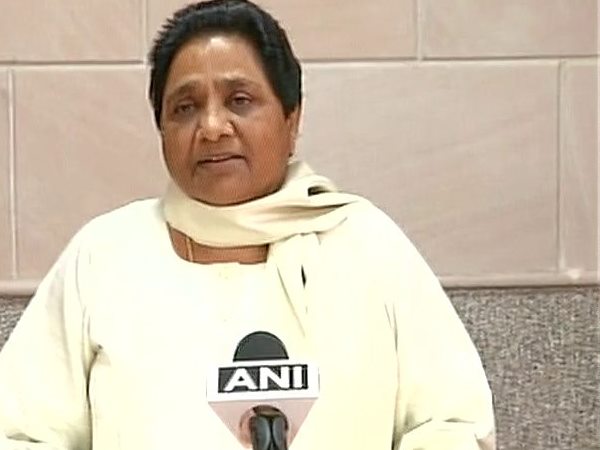 अगर विपक्ष ने कोविंद से बड़ा दलित चेहरा उतारा तो उसको समर्थन- मायावती अगर विपक्ष ने कोविंद से बड़ा दलित चेहरा उतारा तो उसको समर्थन- मायावती