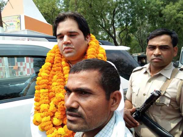बिना चर्चा के ही पास हो रहे हैं बिल