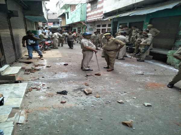 Muzaffarnagar,uttar pradesh,up police,cow,मुजफ्फरनगर,उत्तर प्रदेश,यूपी पुलिस,गाय Muzaffarnagar,uttar pradesh,up police,cow,मुजफ्फरनगर,उत्तर प्रदेश,यूपी पुलिस,गाय