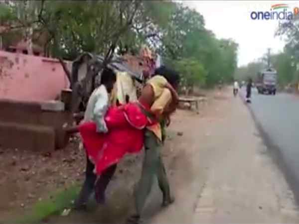 mirzapur,uttar pradesh,ambulance,doctor,health,मिर्जापुर,उत्तर प्रदेश,एंबुलेंस,महिला,अस्पताल,मौत, mirzapur,uttar pradesh,ambulance,doctor,health,मिर्जापुर,उत्तर प्रदेश,एंबुलेंस,महिला,अस्पताल,मौत,