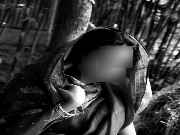 मायके का रिश्तेदार बताकर मिलती थी बहू और एक रात ससुर ने जो देखा... मायके का रिश्तेदार बताकर मिलती थी बहू और एक रात ससुर ने जो देखा...