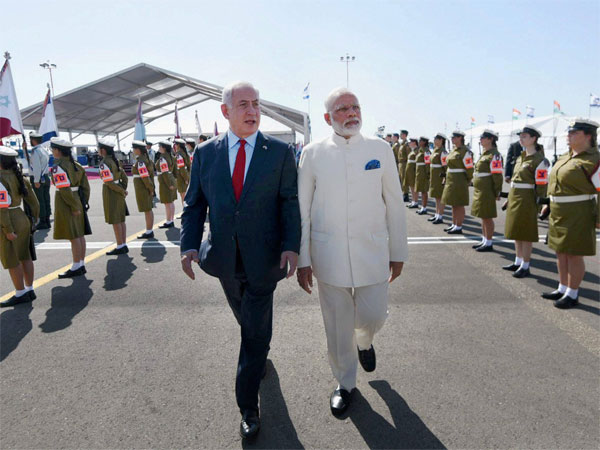 नरेंद्र मोदी को दुनिया का एक महान नेता कहा