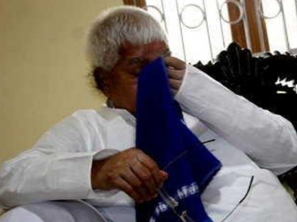 गुजरात कैडर के अधिकारी हैं राकेश अस्थाना
