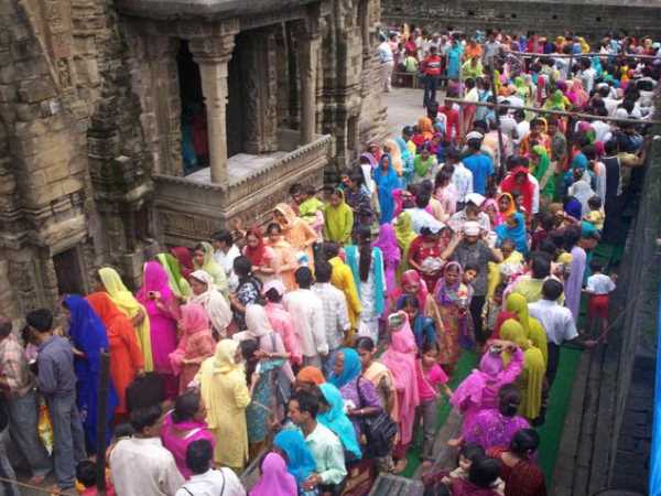 सावन महीने में मंदिर का विशेष महत्व
