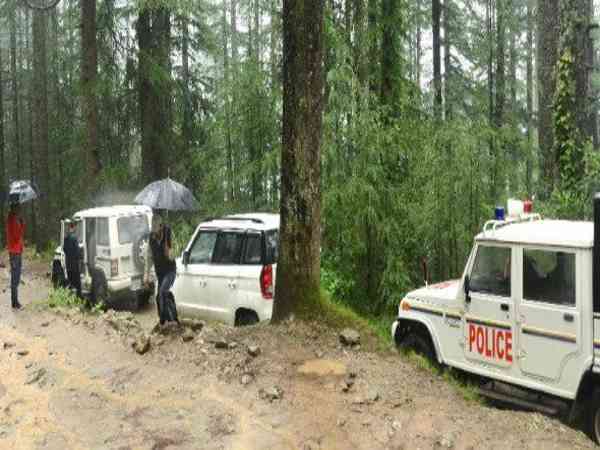 पुलिस ने बताया जंगल में हुआ रेप