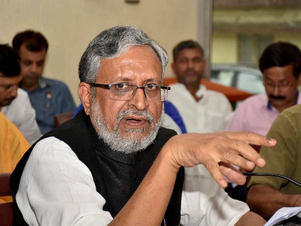 बेनामी संपत्ति मामला: लालू का ऑफर, BJP करे मदद तो बिहार में गिरा देंगे सरकार बेनामी संपत्ति मामला: लालू का ऑफर, BJP करे मदद तो बिहार में गिरा देंगे सरकार