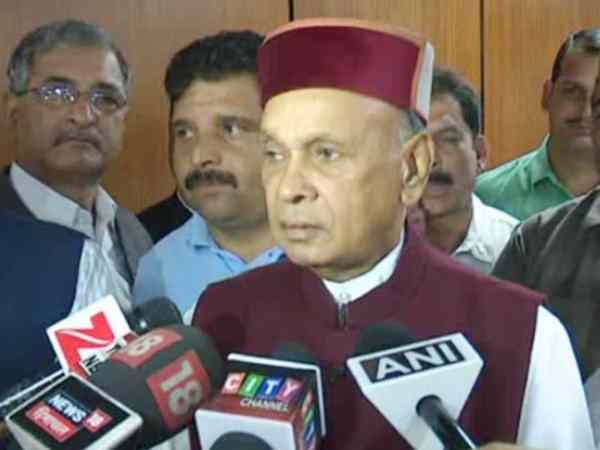 वीरभद्र के बयान की धूमल ने की आलोचना