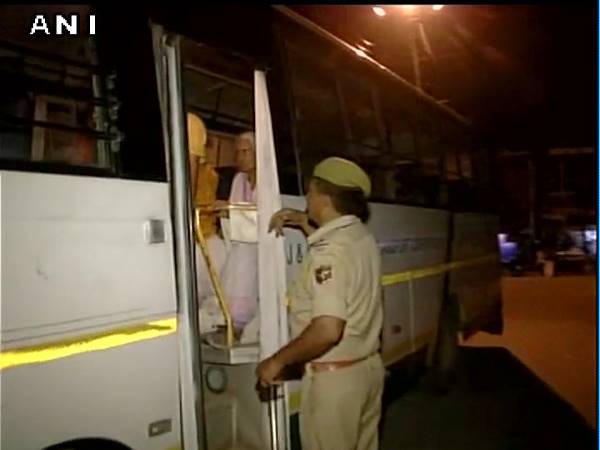 अमरनाथ यात्रा पर हमला: राहुल गांधी ने कहा- पीएम स्वीकार करें अपनी जिम्मेदारी अमरनाथ यात्रा पर हमला: राहुल गांधी ने कहा- पीएम स्वीकार करें अपनी जिम्मेदारी
