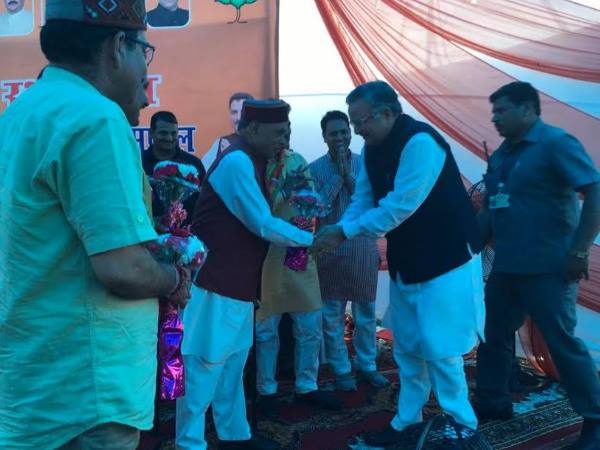 हिमाचल का माहौल गरमाएगी बीजेपी! मैदान में उतर रहे हैं बड़े-बड़े नेता हिमाचल का माहौल गरमाएगी बीजेपी! मैदान में उतर रहे हैं बड़े-बड़े नेता