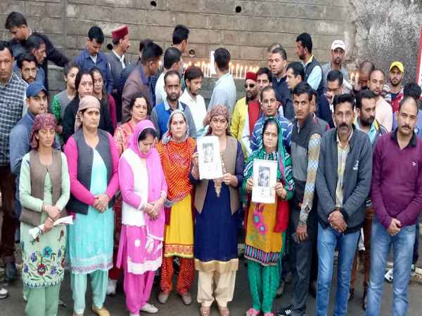 कोटखाई कांड पर लोगों में जबरदस्त गुस्सा, फेसबुक पर पूछे गए ऐसे-ऐसे सवाल? कोटखाई कांड पर लोगों में जबरदस्त गुस्सा, फेसबुक पर पूछे गए ऐसे-ऐसे सवाल?