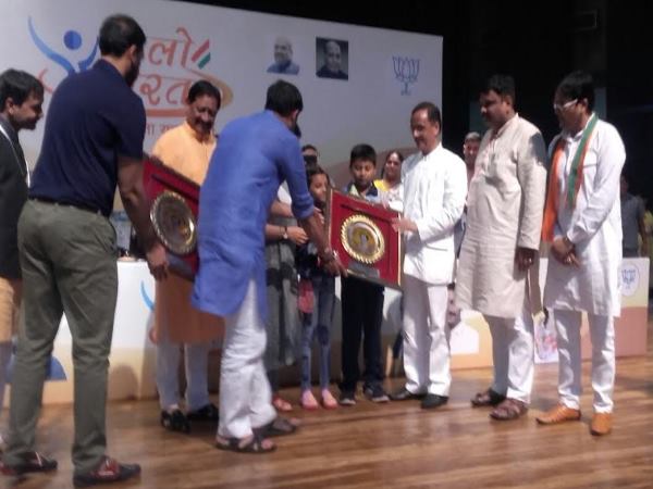ताइक्वांडो चैंपियन भाई-बहन ने बढ़ाया यूपी का मान, गजब की है प्रतिभा ताइक्वांडो चैंपियन भाई-बहन ने बढ़ाया यूपी का मान, गजब की है प्रतिभा