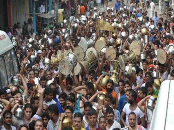 PICs: काशी हुई केसरिया, जानिए इस बार सावन कई मायनों में कैसे है खास? PICs: काशी हुई केसरिया, जानिए इस बार सावन कई मायनों में कैसे है खास?