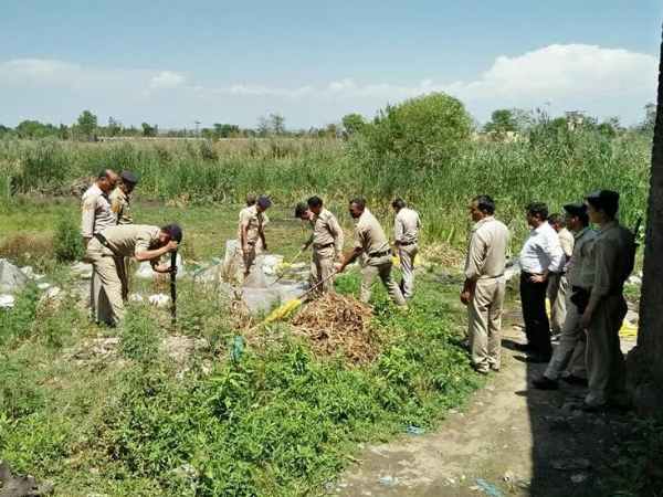 'सिंघम' के ट्रांसफर पर लोगों में मायूसी, उनकी मुहिमों के मुरीद हैं लोग 'सिंघम' के ट्रांसफर पर लोगों में मायूसी, उनकी मुहिमों के मुरीद हैं लोग