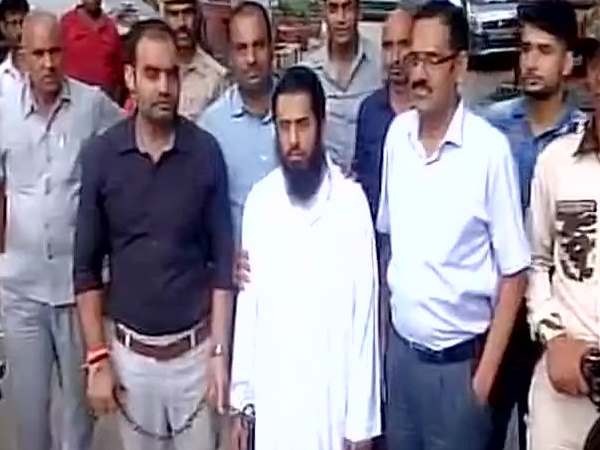 Suspected Al Qaeda terrorist Zeeshan Ali sent to 14 day police custody Suspected Al Qaeda terrorist Zeeshan Ali sent to 14 day police custody