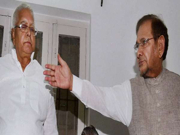 शरद ने की थी बैठक