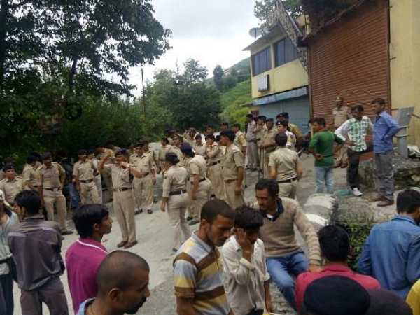 तनाव हुआ शांत, इलाके में अमन