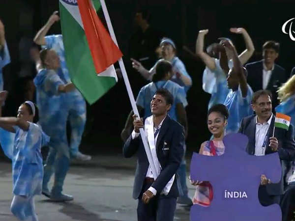 रीयल हीरो को दिल से सलाम