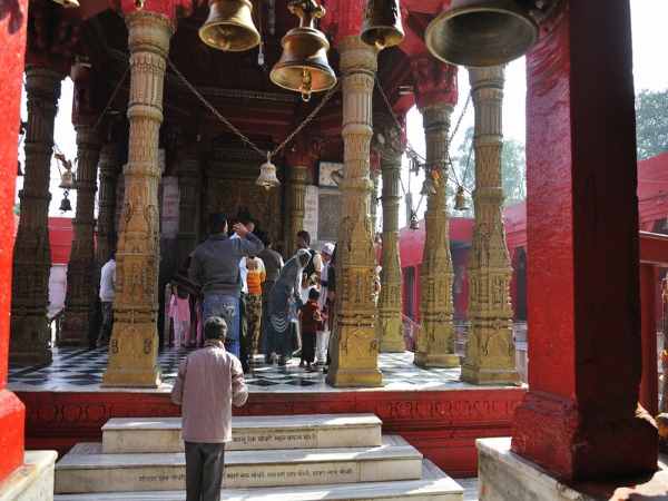 गंगा आरती का बी बदला समय