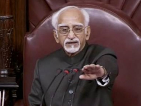 हामिद अंसारी: जाते-जाते देश में 'राष्ट्रीय बहस' छेड़ गए हामिद अंसारी: जाते-जाते देश में 'राष्ट्रीय बहस' छेड़ गए
