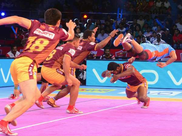 pro kabaddi league 2017: Bengali Warriors beats UP Yoddha 40-20 pro kabaddi league 2017: Bengali Warriors beats UP Yoddha 40-20