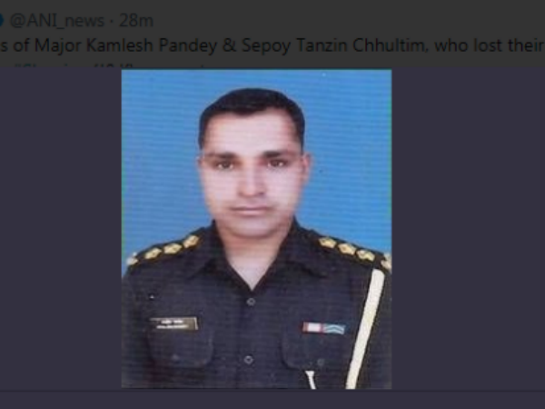 J&K: आर्मी के काफिले पर आतंकी हमला; मेजर समेत 2 शहीद J&K: आर्मी के काफिले पर आतंकी हमला; मेजर समेत 2 शहीद