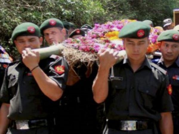 शहीद के पिता बोले, युद्ध से ही सुधरेगा पाकिस्तान, पाकिस्तान मुर्दाबाद के नारे लगे शहीद के पिता बोले, युद्ध से ही सुधरेगा पाकिस्तान, पाकिस्तान मुर्दाबाद के नारे लगे