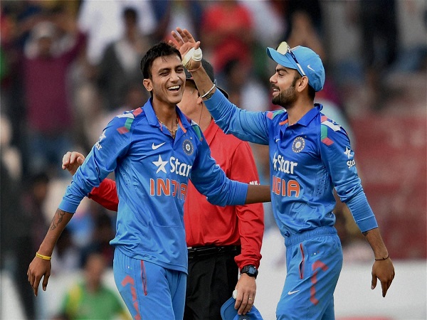 INDvSL तीसरा टेस्टः जडेजा की जगह अक्षर पटेल टीम में शामिल, लेकिन.... INDvSL तीसरा टेस्टः जडेजा की जगह अक्षर पटेल टीम में शामिल, लेकिन....