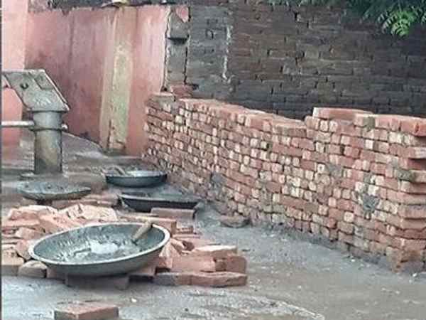 सहारनपुर में फिर से जातीय हिंसा, दीवार बनाने को लेकर दो पक्षों में मारपीट सहारनपुर में फिर से जातीय हिंसा, दीवार बनाने को लेकर दो पक्षों में मारपीट