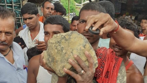 When the ingot with sharp sound dropped into the farm