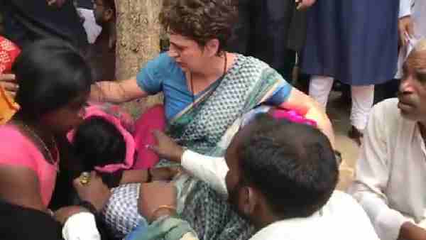 Yogi Adityanath, Priyanka Gandhi met