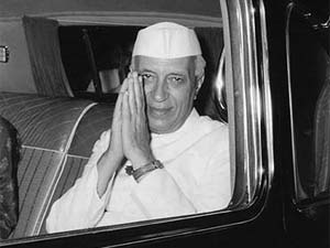 नेहरू का विवाह कमला कौल के साथ हुआ