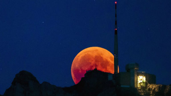 Three-hour 'solar eclipse'