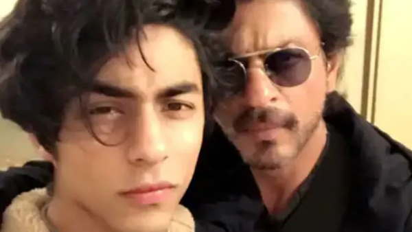Shahrukh also got support from Bollywood