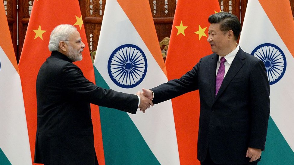 मोदी और चीनी राष्ट्रपति मोदी और चीनी राष्ट्रपति