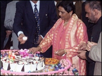 इंजीनियर की हत्या, विधायक गिरफ़्तार इंजीनियर की हत्या, विधायक गिरफ़्तार