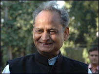 गहलोत होंगे राजस्थान के मुख्यमंत्री गहलोत होंगे राजस्थान के मुख्यमंत्री